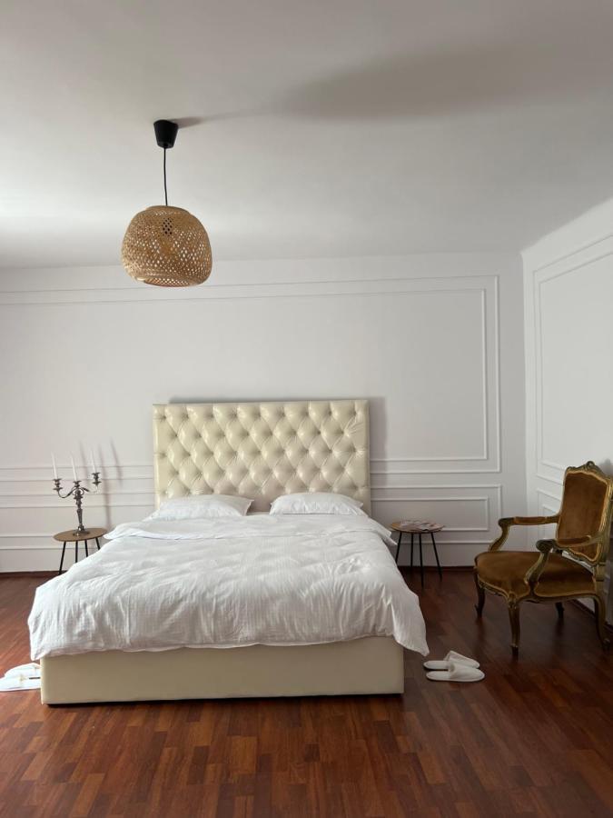 Hidden Gem Apartment In The Center Of The City Brașov Exterior foto